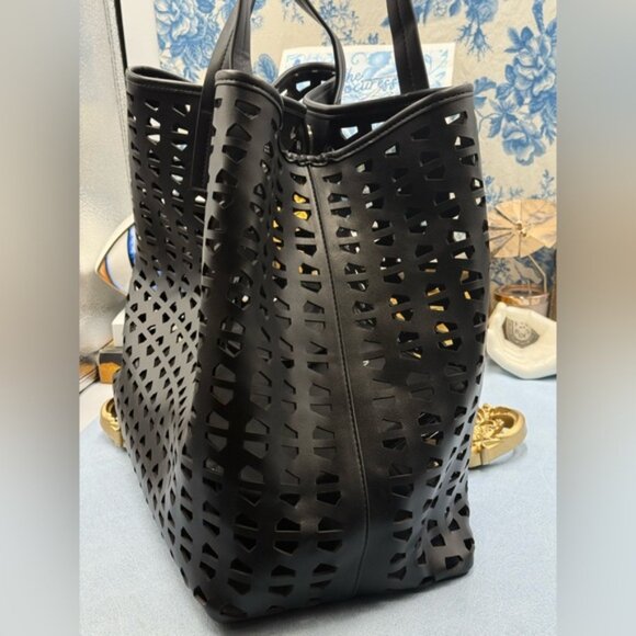 🆕 HUGO 🧿 NWT CHRIS Laser Cut Shoulder Bag Set - Tote Bag & Pouch - Black - Picture 7 of 16